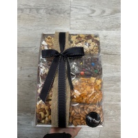 gift_box_new_nuts_wrapped_184779505